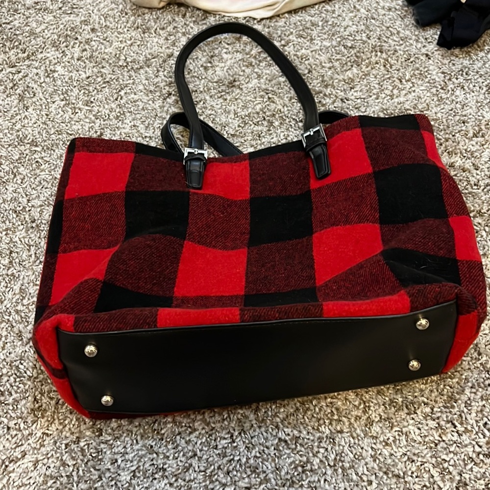 Dress barn buffalo plaid tote / purse.
